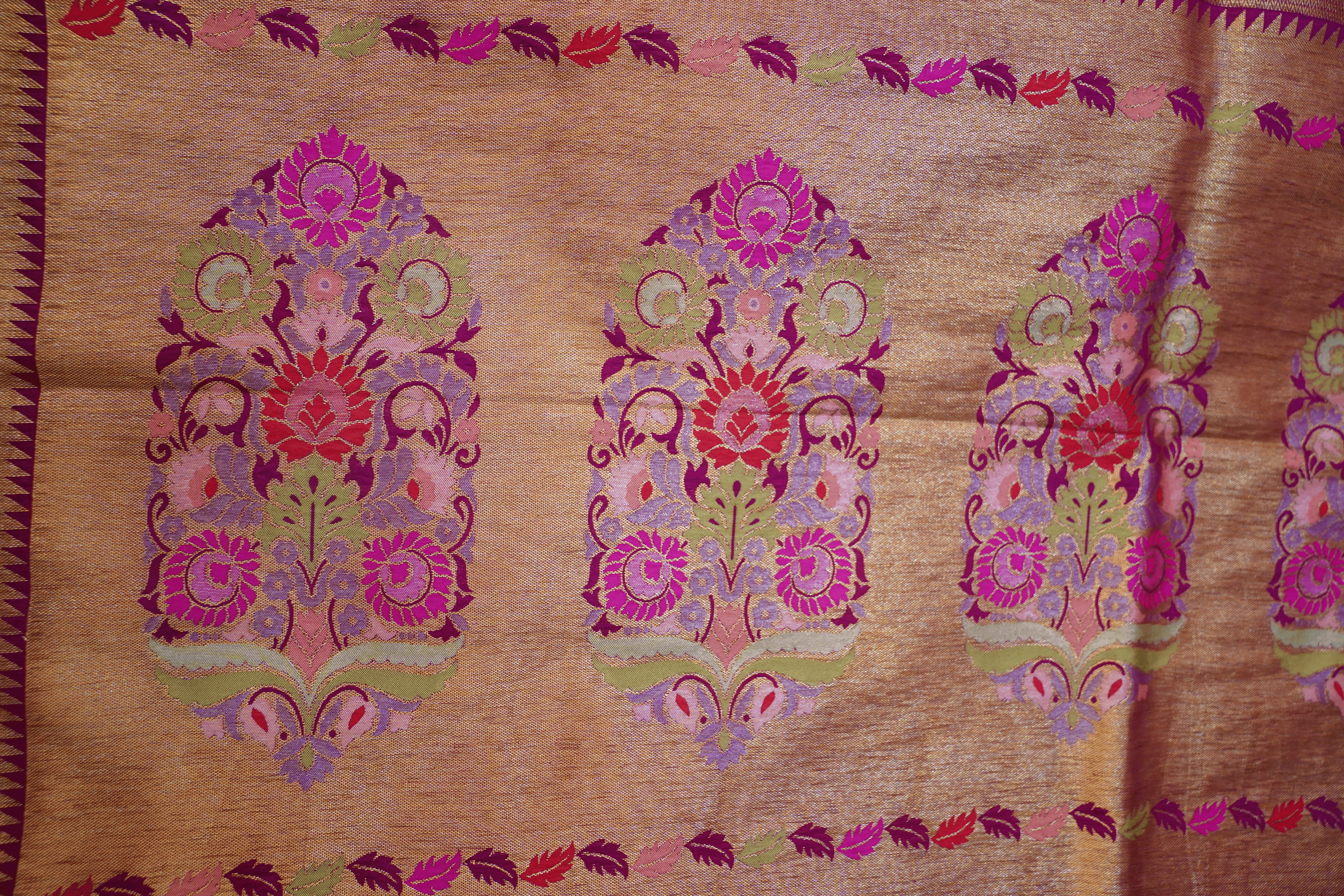 Semi Katan Banarasi Paithani Motif