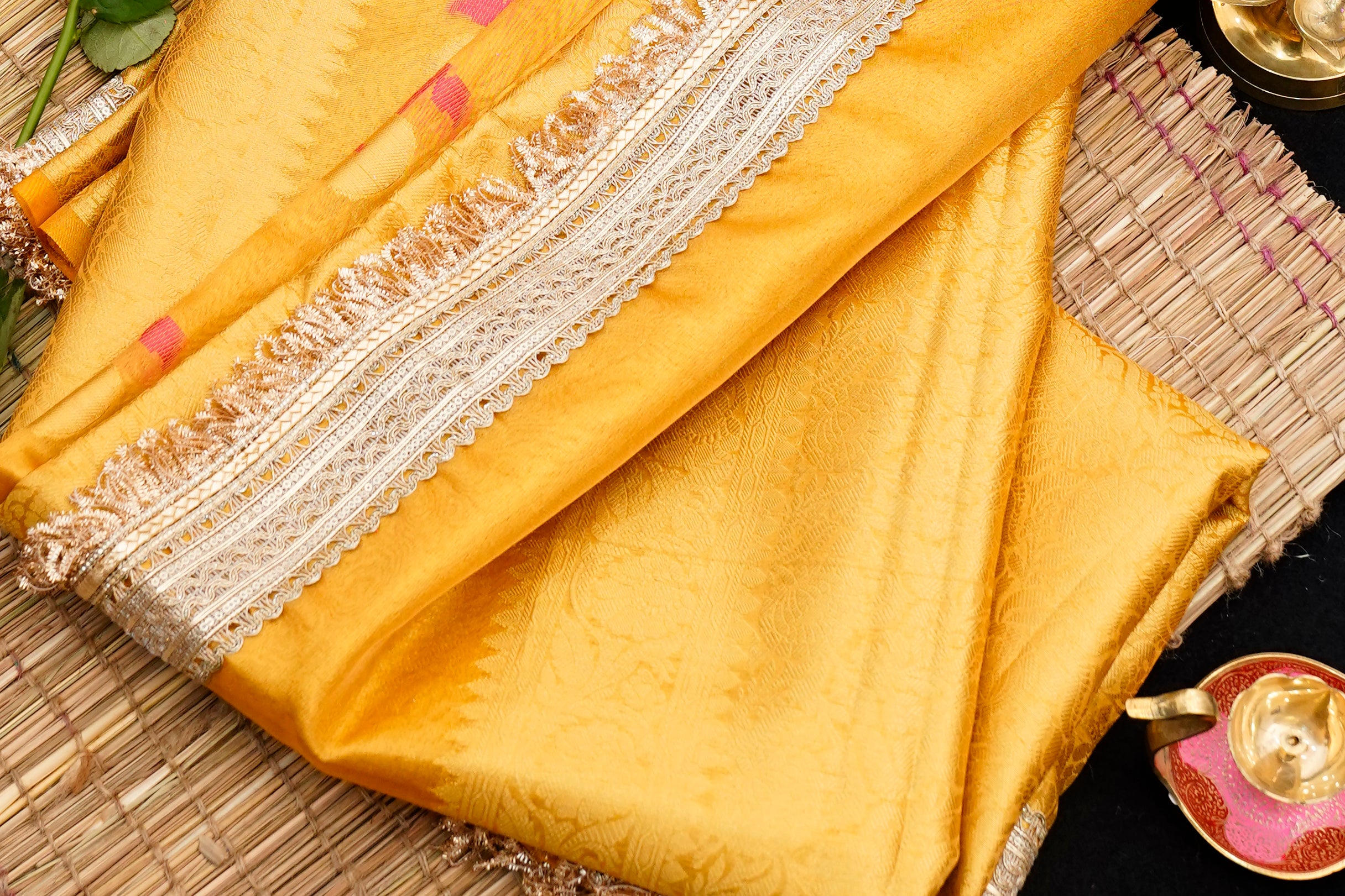 Tissue Lace Work