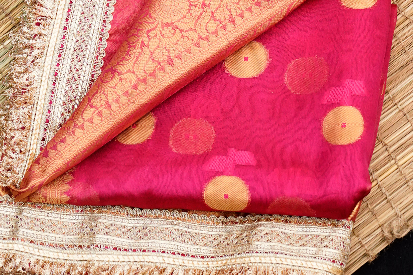Tissue Lace Work