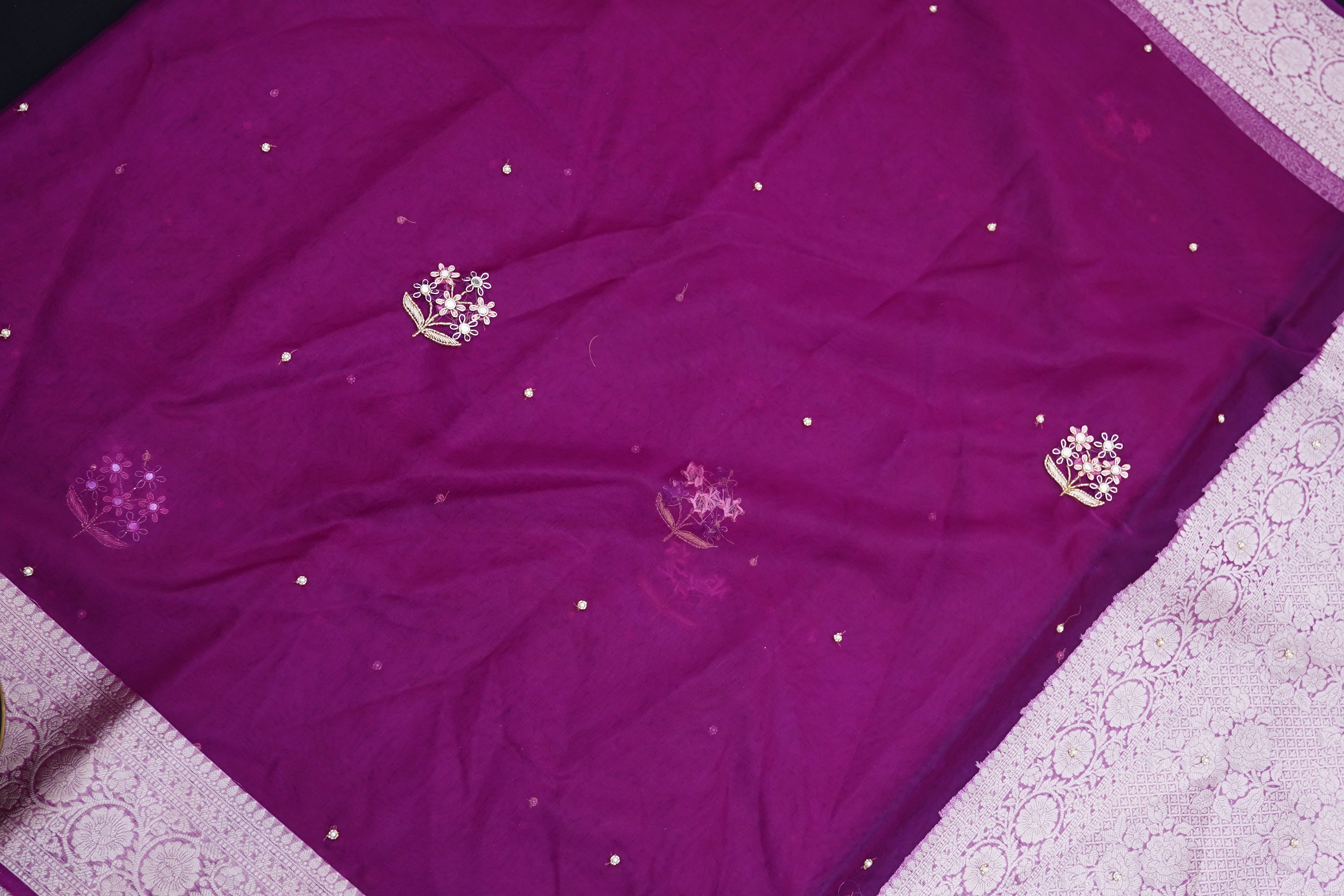 Tissue Kora Hand Work